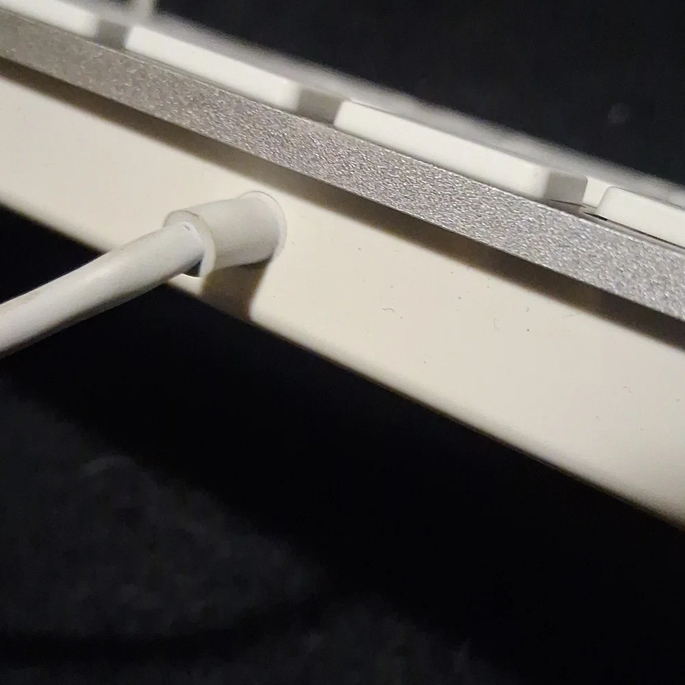 Apple Wired Mini Keyboard,A1242
